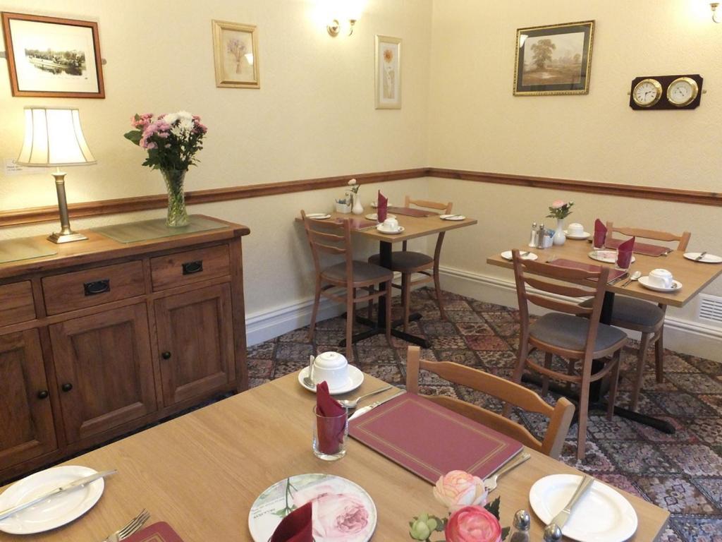 Holmlea Guest House Exclusively For Adults Windermere Exteriör bild